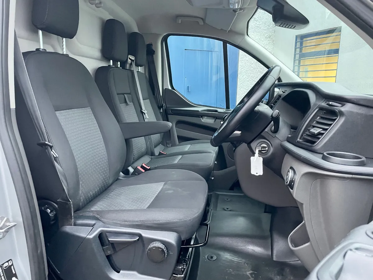 Ford Transit Custom 280L1 2.0TDCI SWB TREND,2021 - Image 4