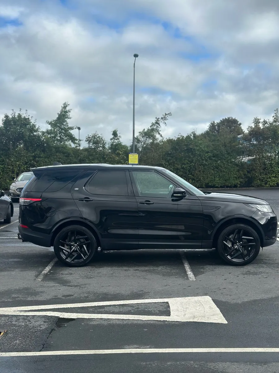 2020 Land Rover Discovery 3.0 Commercial - Image 2