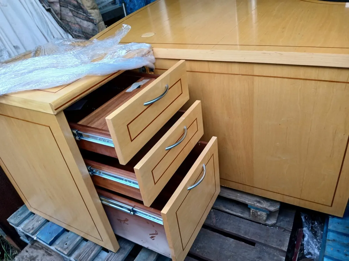 Office chair & desk...complete  set delivered - Image 2