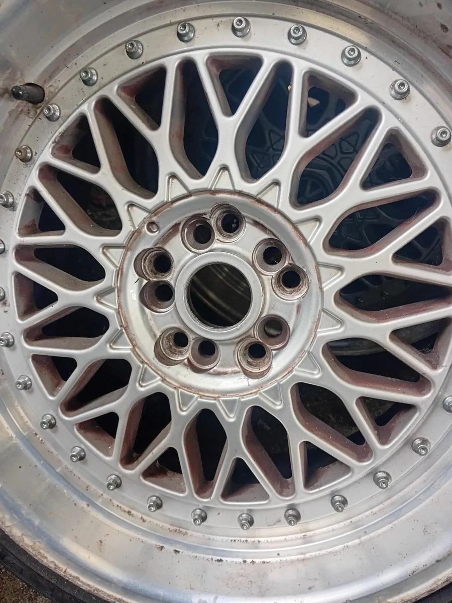 Stylish Alloys and Low profile Tyres - Image 2