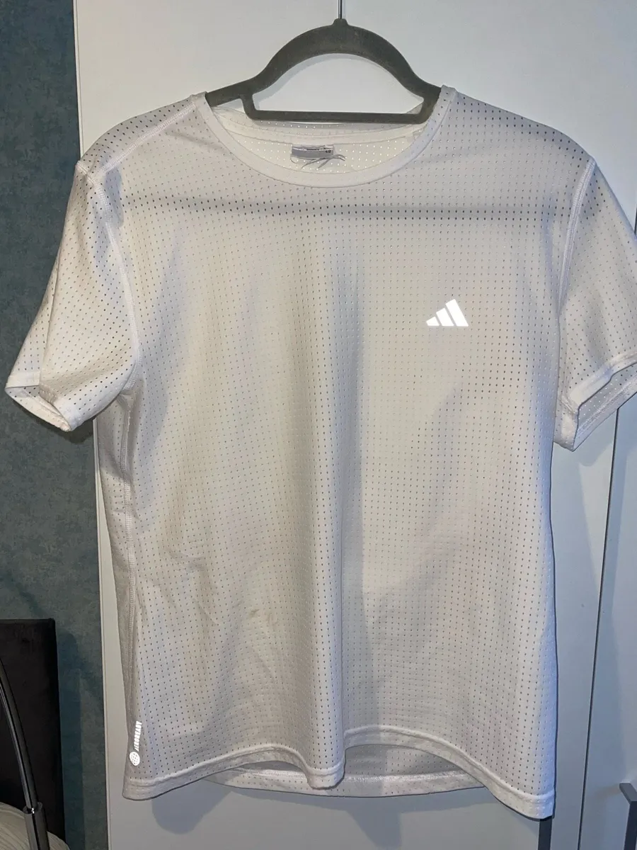 Woman’s exercise tshirts - Image 2