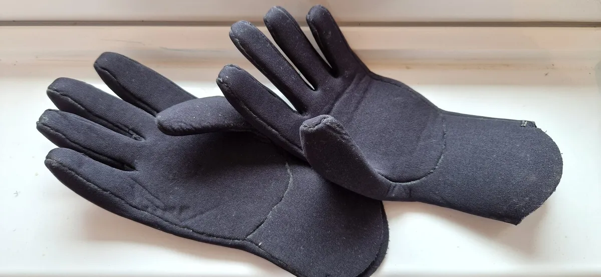 Diving gloves - Image 3