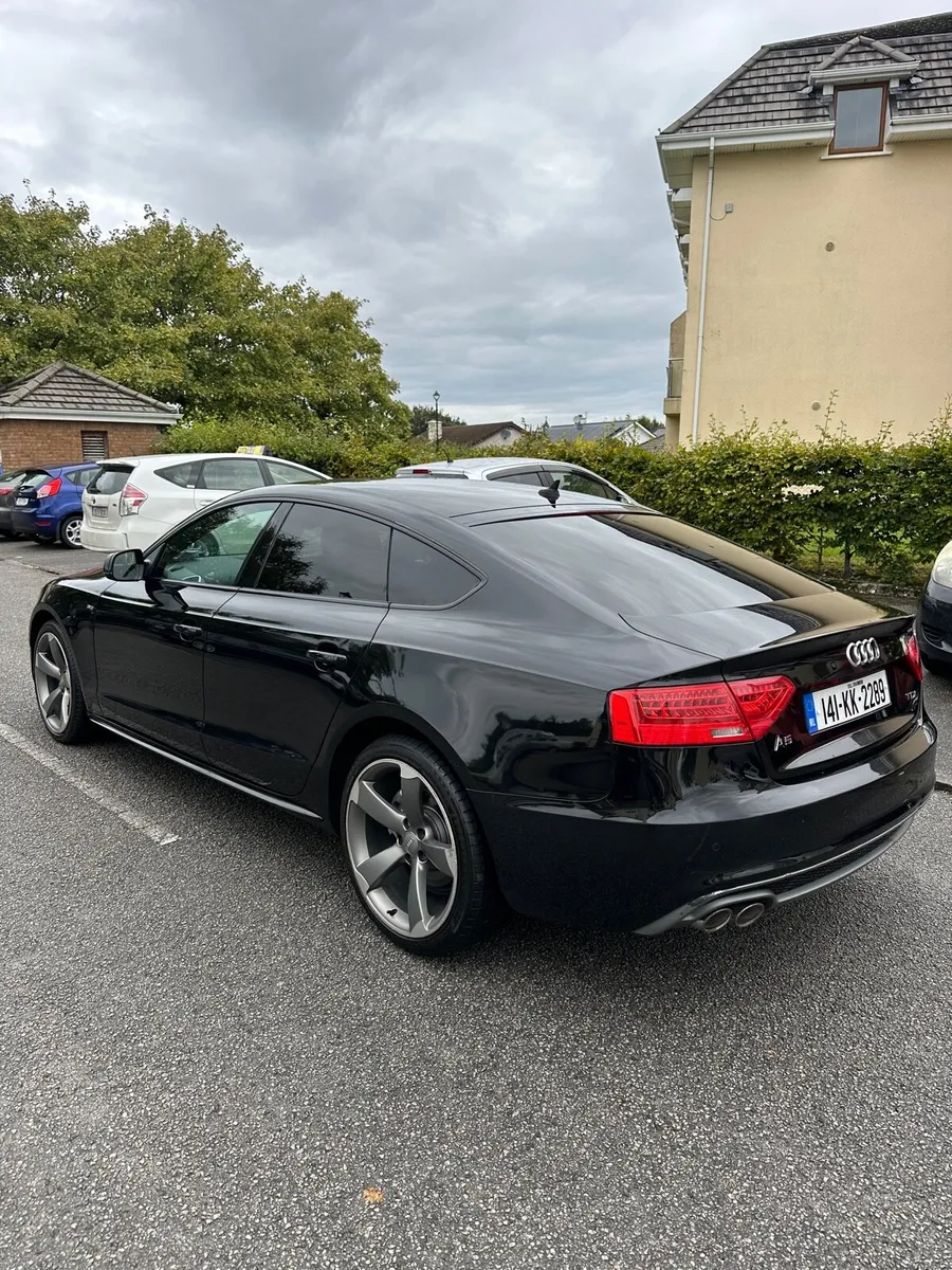 Audi A5 automatic S line black edition - Image 3