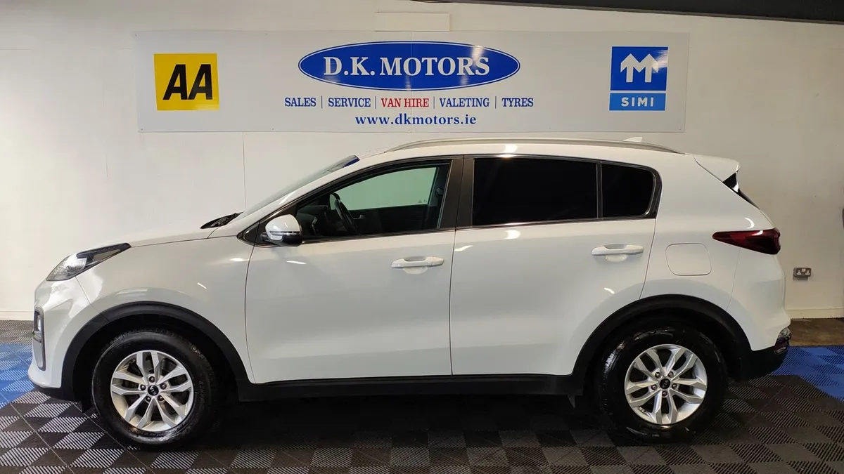 KIA SPORTAGE - Image 2