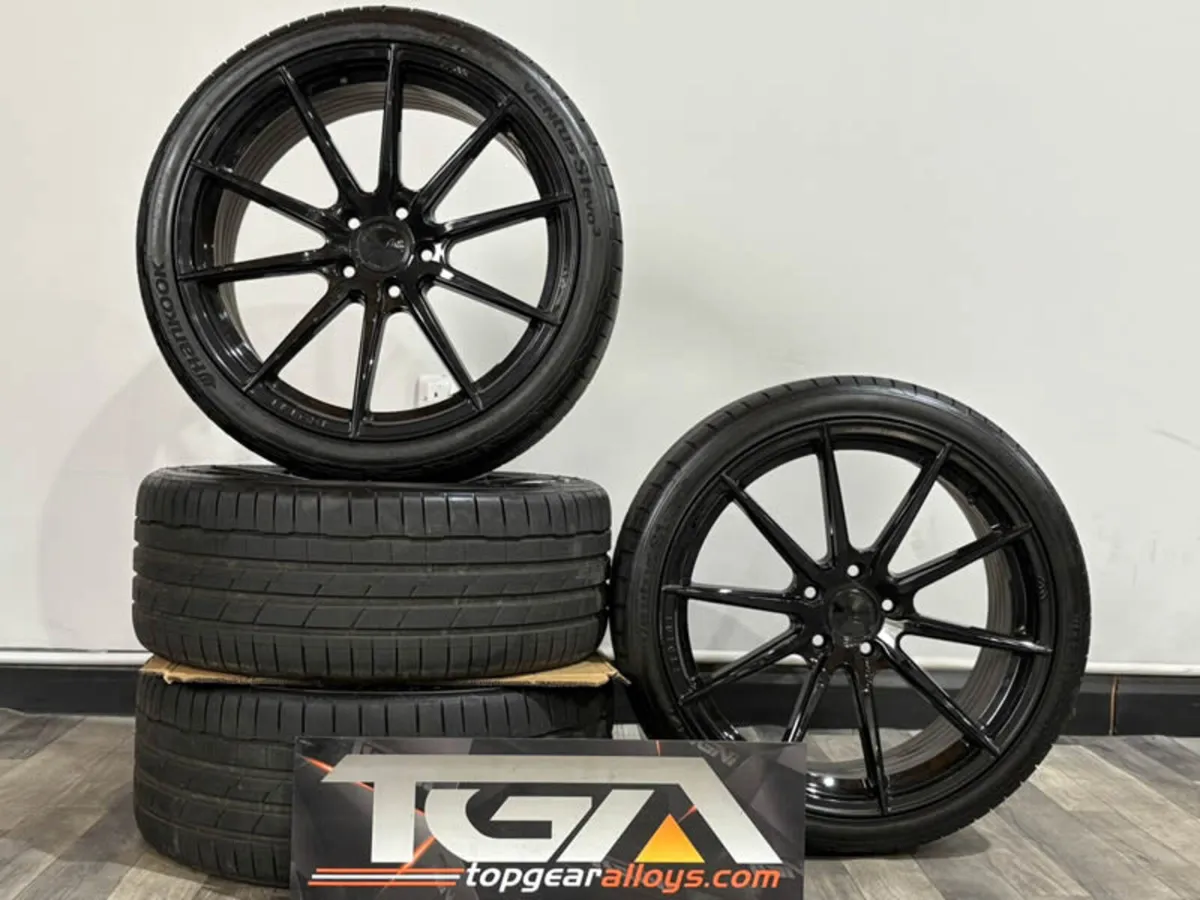 19" Ispiri FFR1 Alloys & Hankook Tyres for VW Golf - Image 1