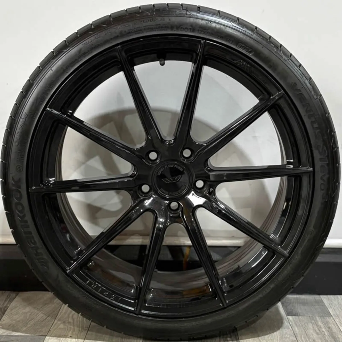 19" Ispiri FFR1 Alloys & Hankook Tyres for VW Golf - Image 3