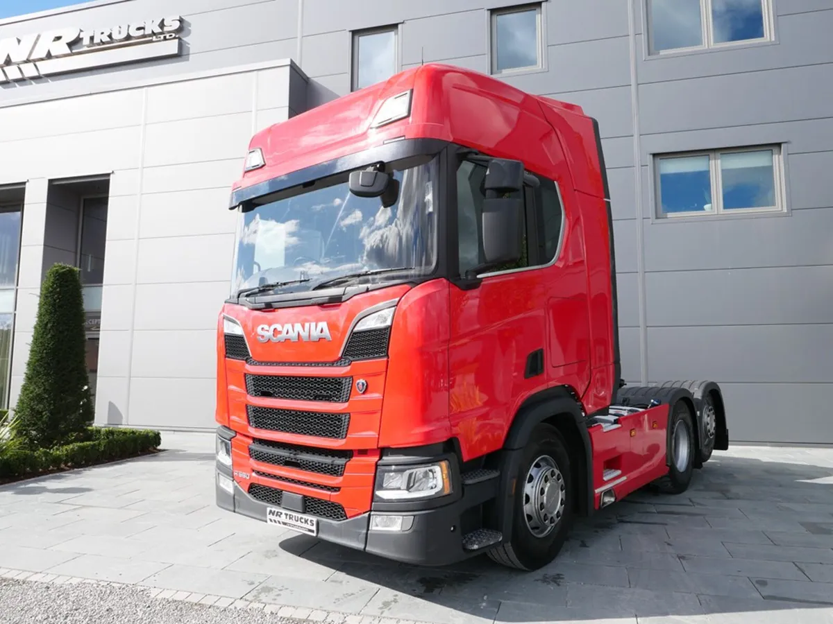 Scania R580 N/G Highline 6x2 Tag Auto gearbox - Image 4