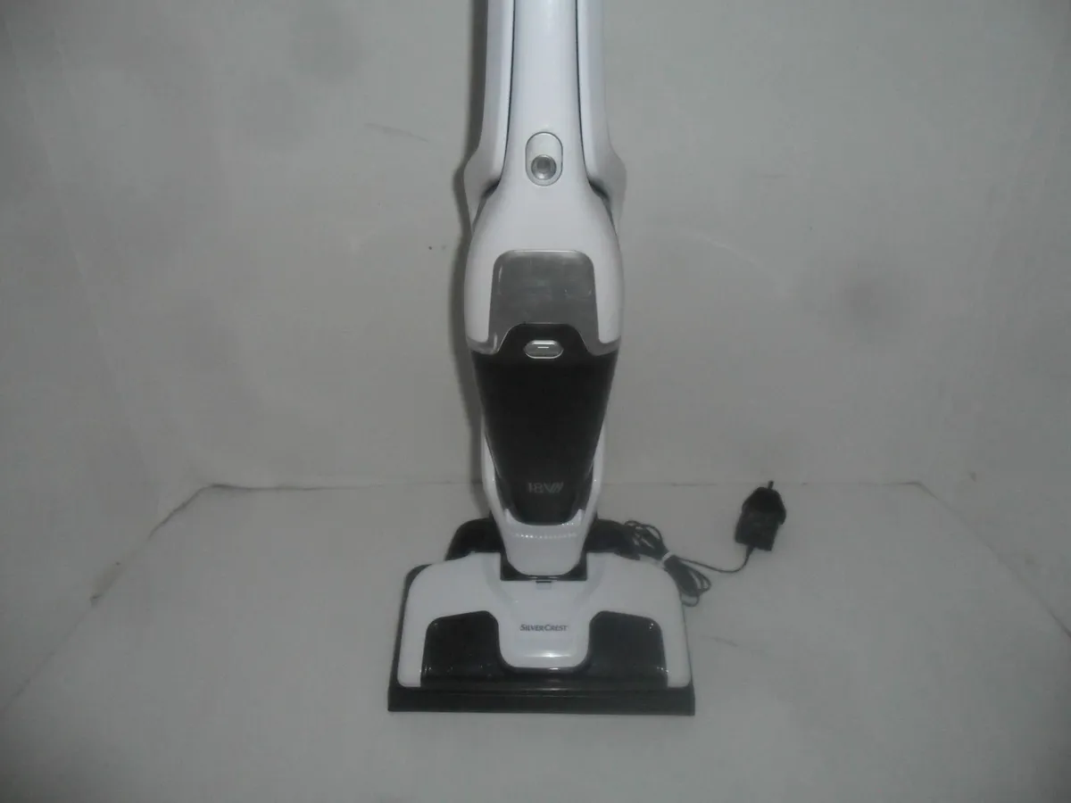 SilverCrest vacuum cleaner. - Image 1