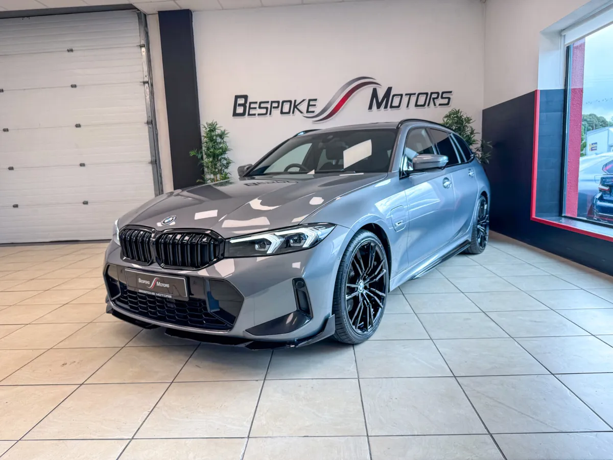 BMW 330E MSPORT TOURING - Image 1