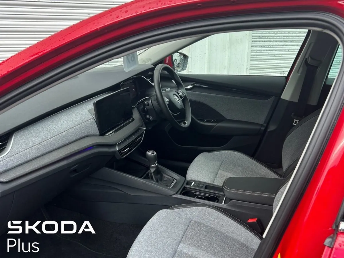 Skoda Octavia Selection 2.0 TDI 115 BHP  with Opt - Image 4