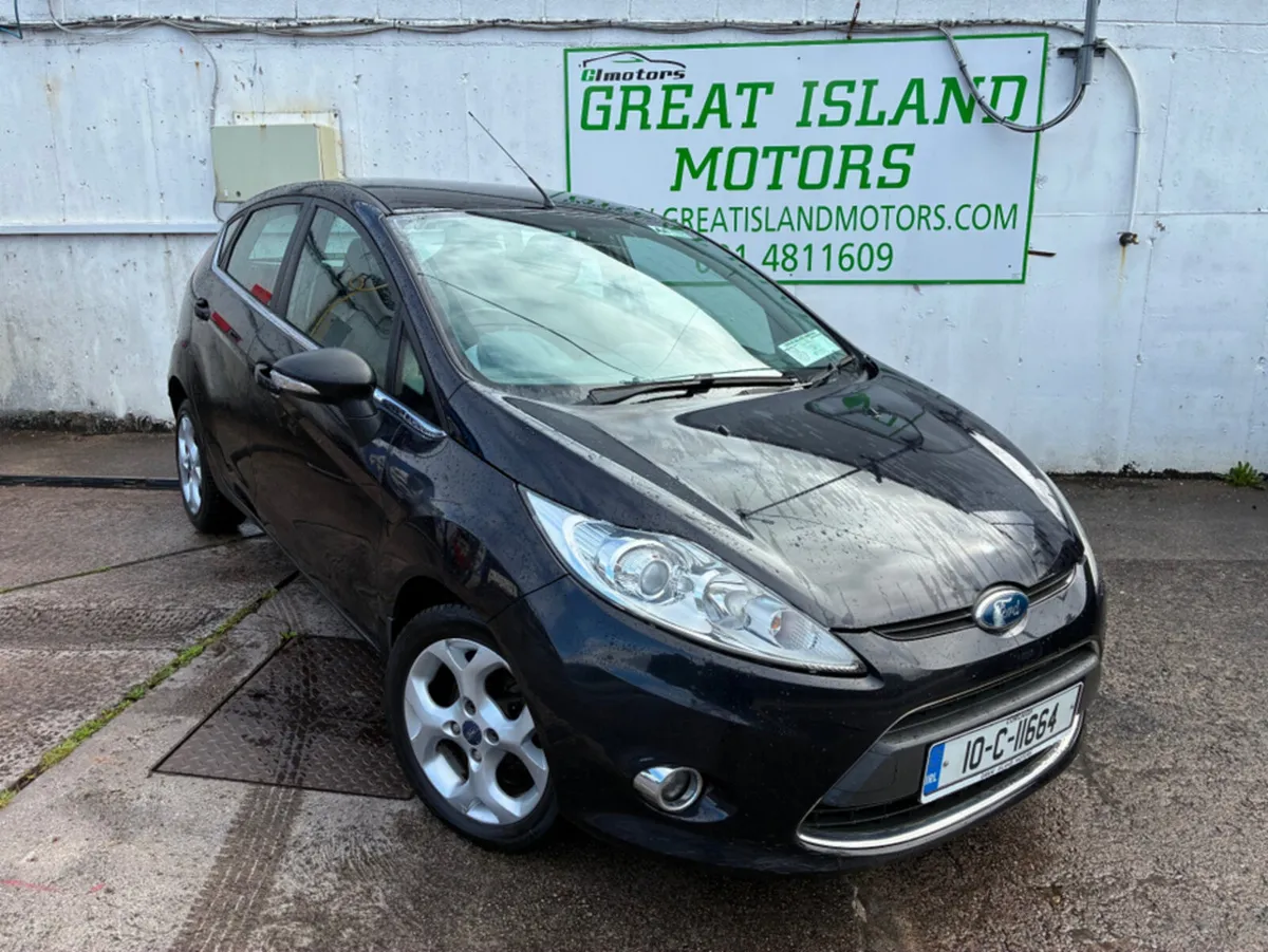 Ford Fiesta TITANIUM 1.4 D 68PS 5DR DSL - Image 1