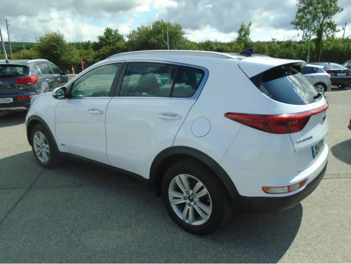 Kia Sportage EXS 5DR - Image 2