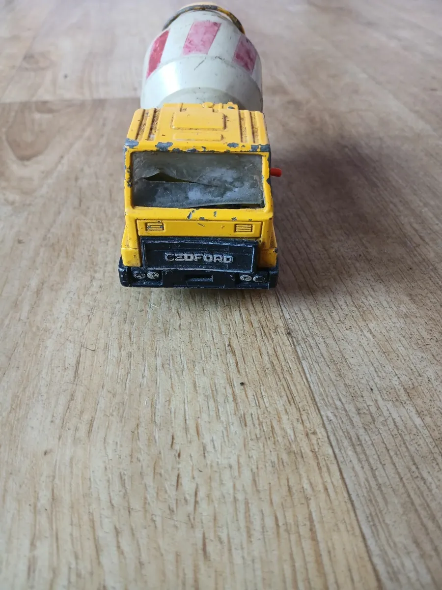 Bedford cement truck - Image 1