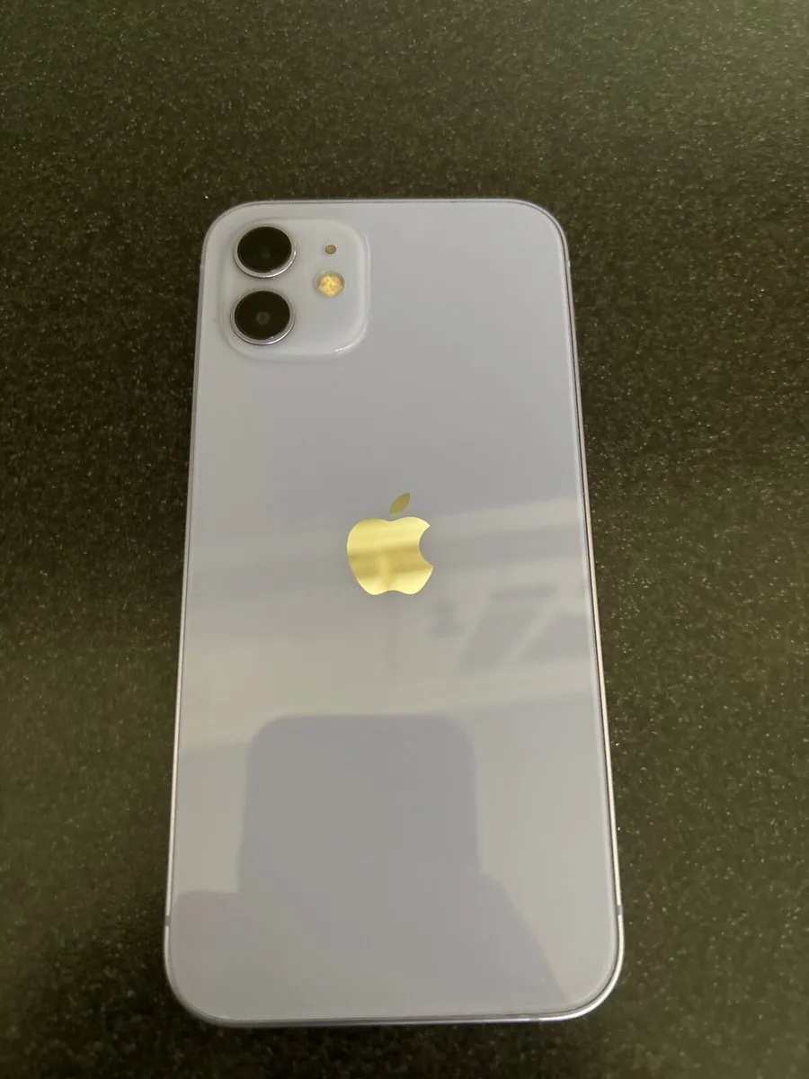 iPhone 12 - Image 2