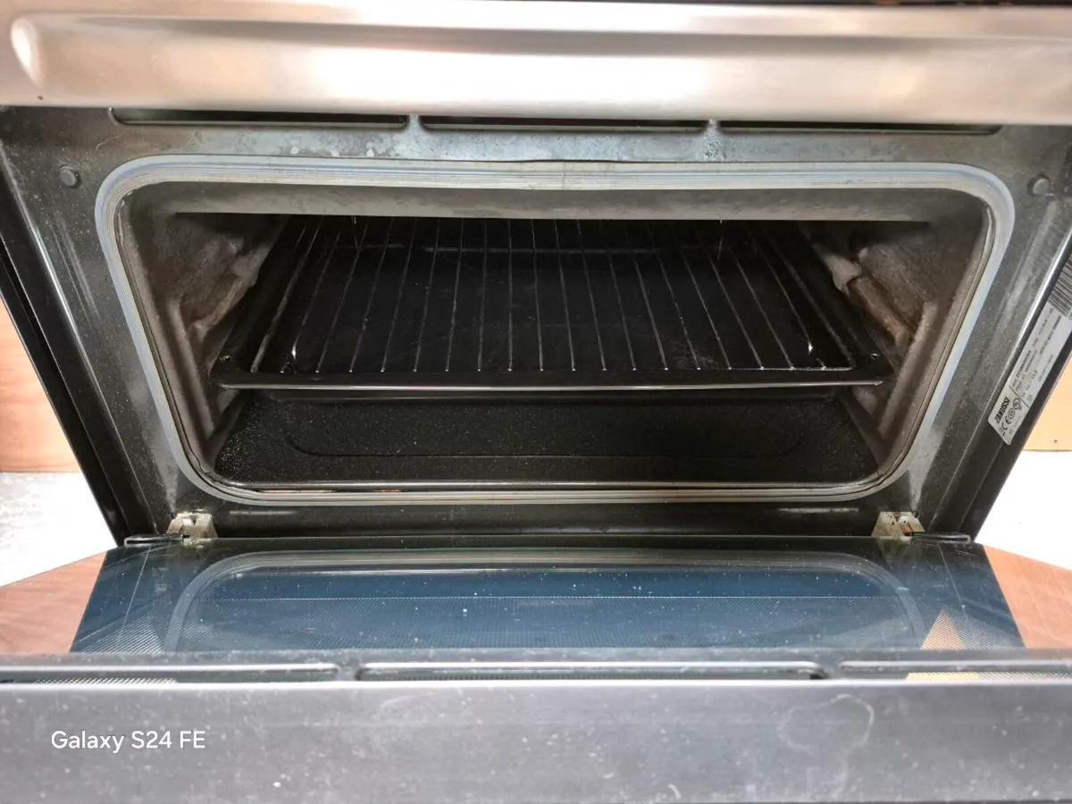 Zanussi Freestanding Electric Cooker 60cm - Image 4