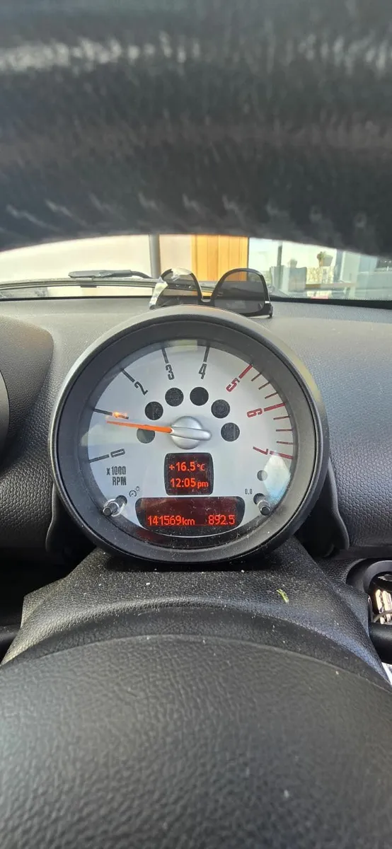 Mini Countryman - Image 3