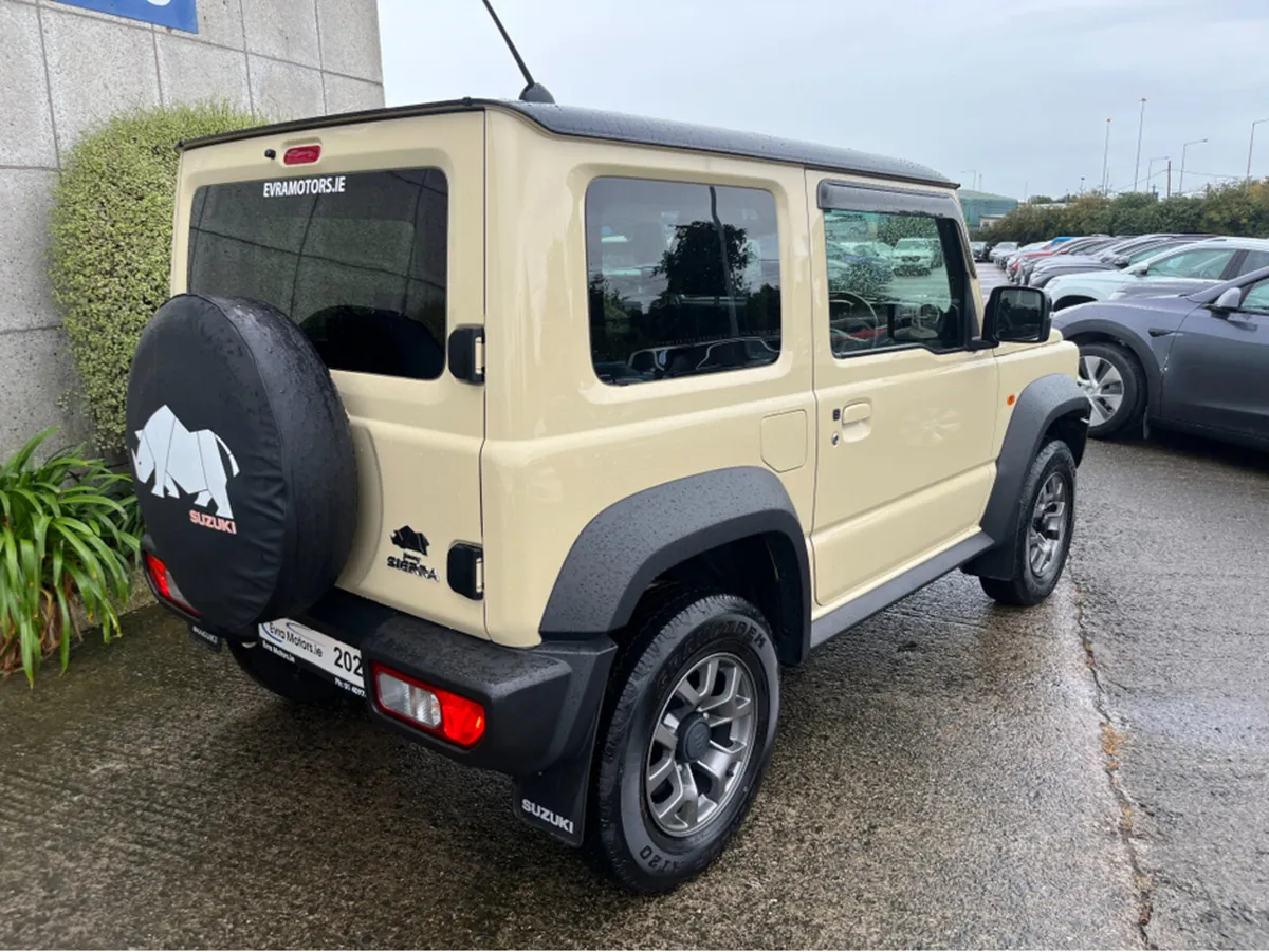 Suzuki Jimny SIERRA 4 SEAT MANUAL 1.5 PETROL //HIG - Image 4