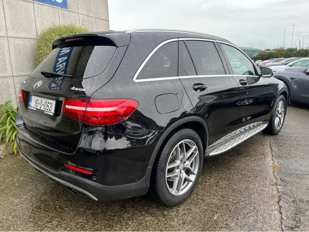 Mercedes-Benz GLC 250D 4MATIC AMG SPORT AUTOMATIC - Image 4