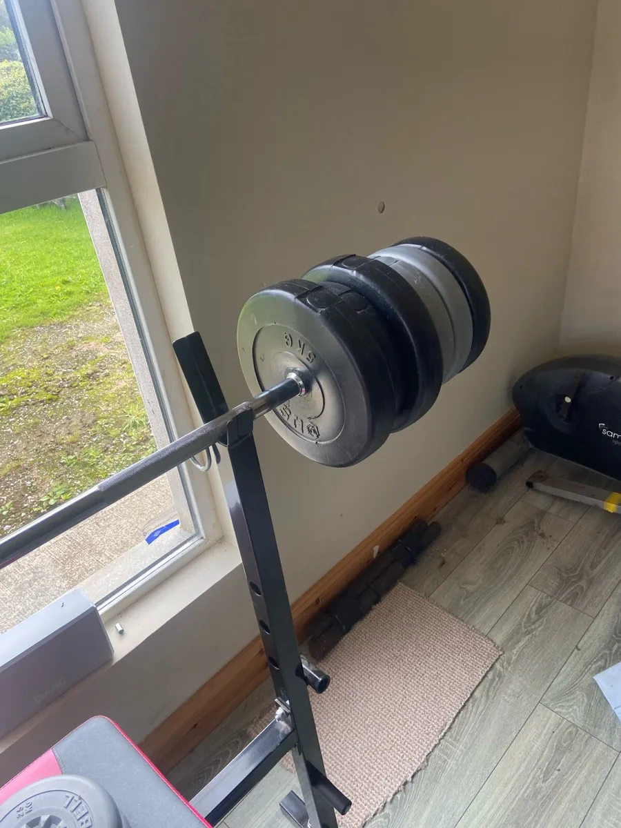 Bench press and dumbbells - Image 1