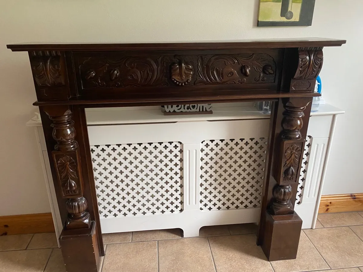 A fire surround - Image 1