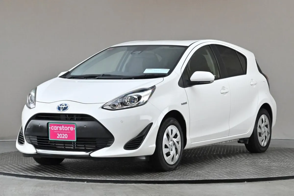 Toyota Aqua 1.5 Vvt-i Hybrid  android Car Player - Image 3