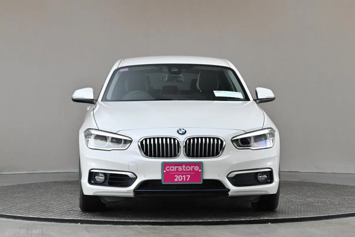 BMW 1 Series 118i Auto  half Leather 2tone Interi - Image 2
