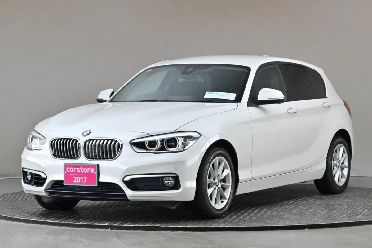 BMW 1 Series 118i Auto  half Leather 2tone Interi - Image 3