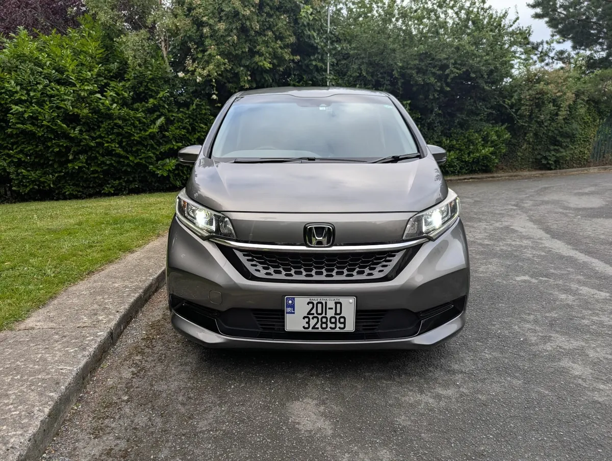 2020 Honda Freed AUTO Hybrid Electric Petrol 6seat - Image 3