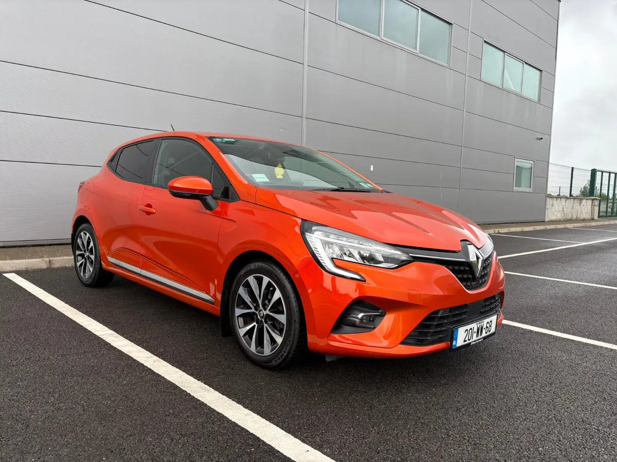 2020 Renault Clio Iconic - Image 3