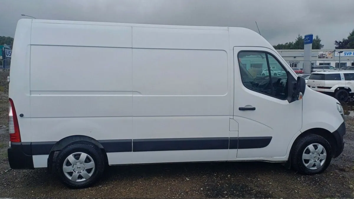 Nissan NV400 L2 H2 FWD 135  just IN - Image 4