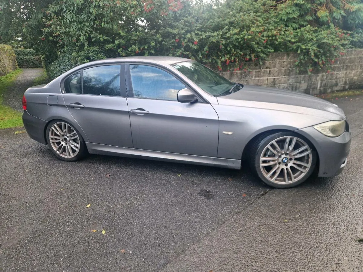 BMW 3 Series - Image 1