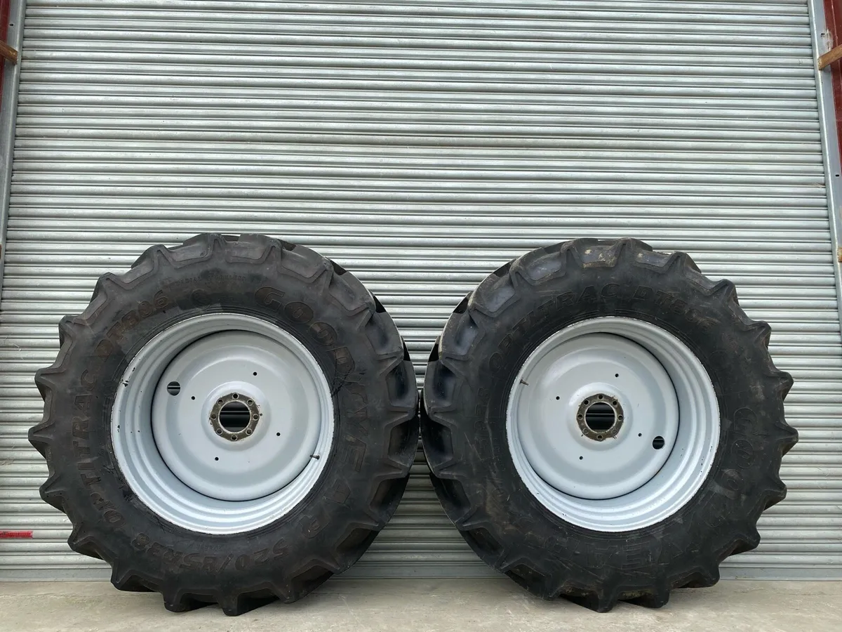 Wanted 480/80R42(18.4R42) 220 centre
