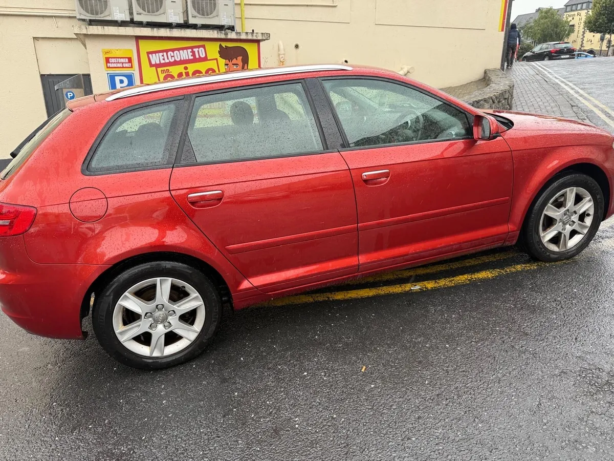 2011 auto AUDI A3 SPORTBACK 1.6 TDI 105 S-TRONIC - Image 2