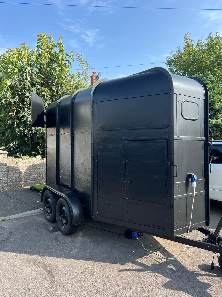 Food horsebox - Image 1