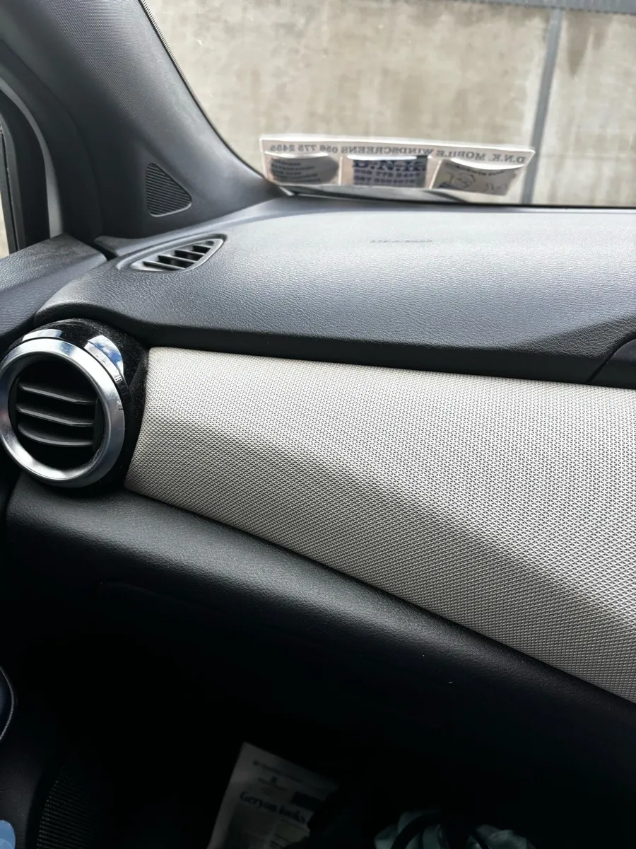 2019 Nissan Micra - Image 3