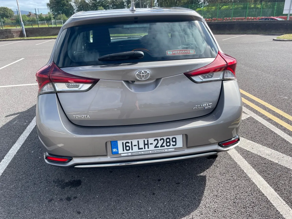 Toyota Auris 2016 - Image 3