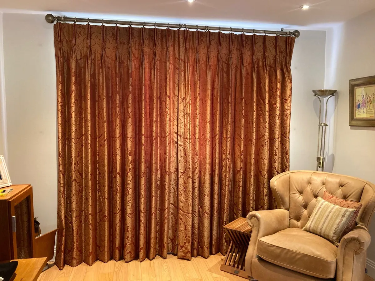 Curtains - Image 3
