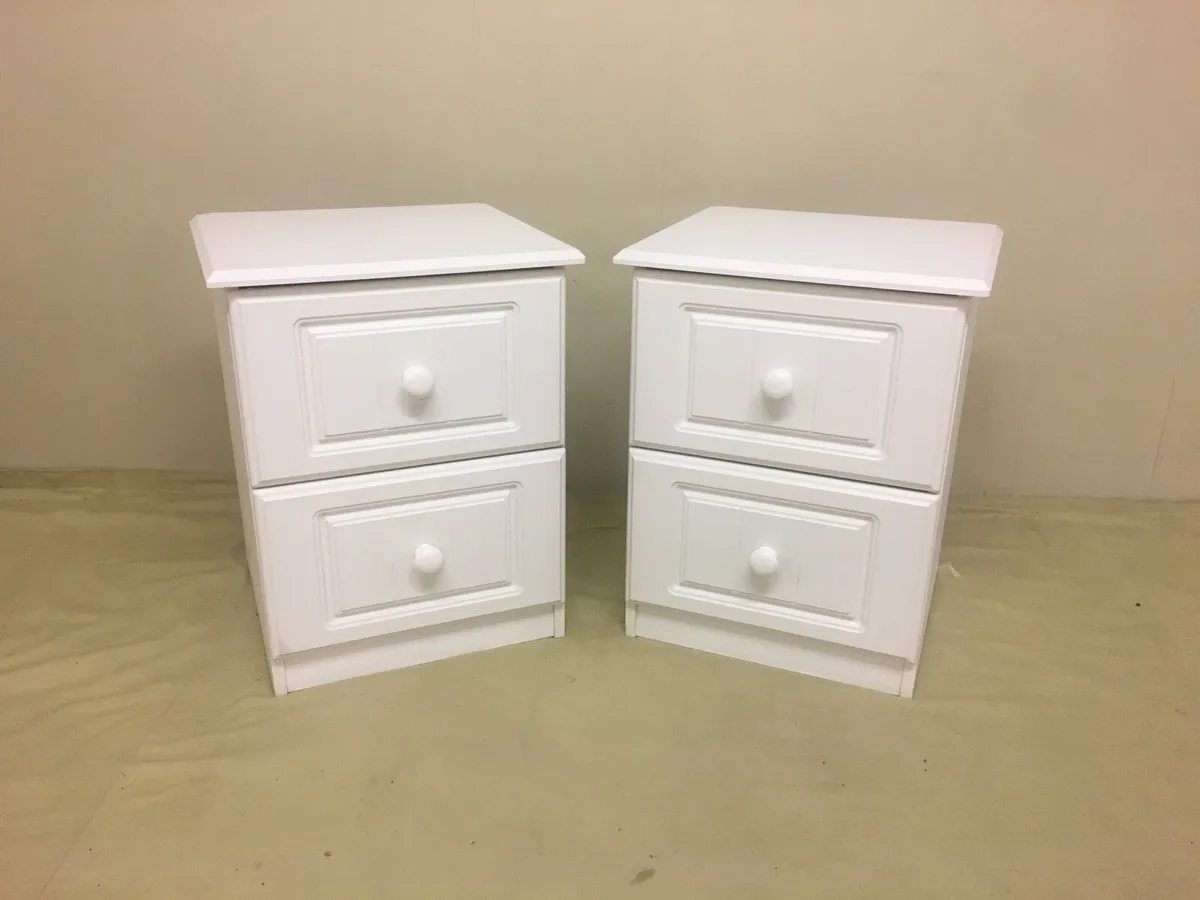 Pair Bedside Cabinets - Image 3