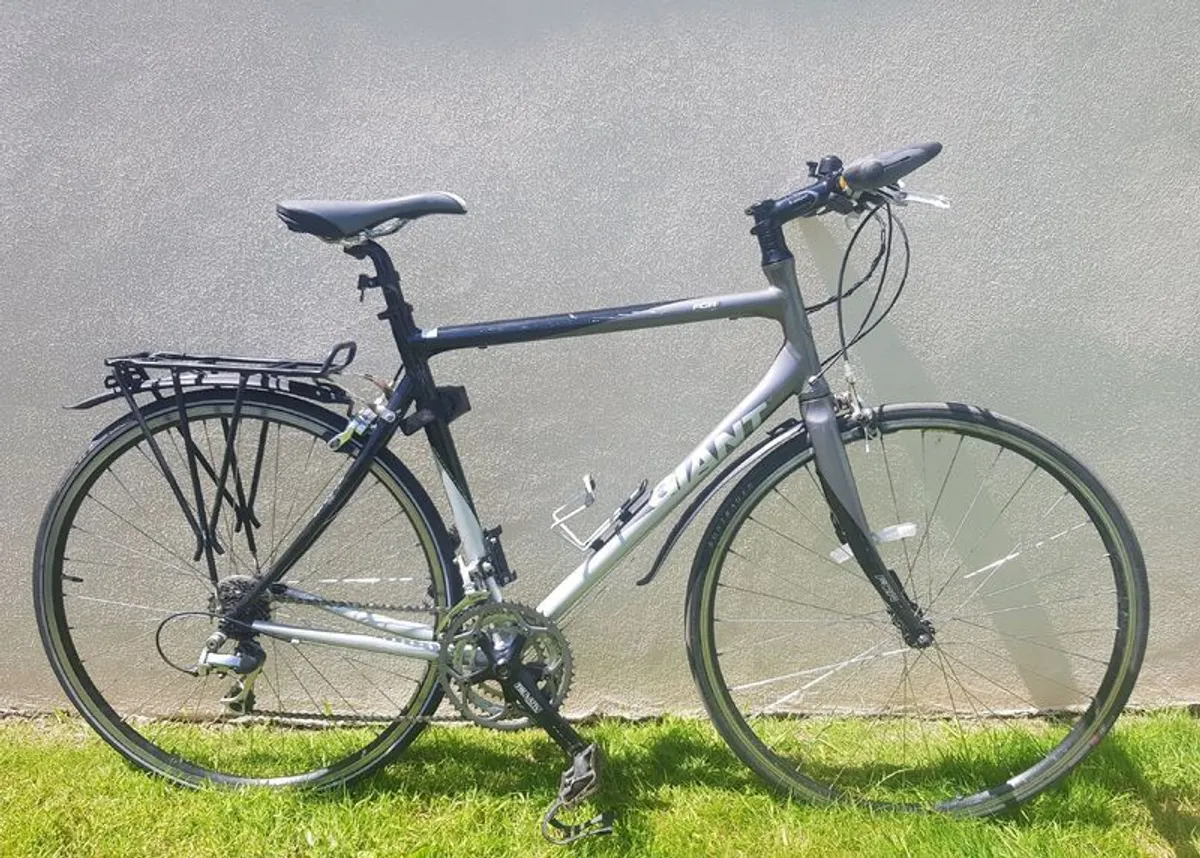 Road bike - Image 1