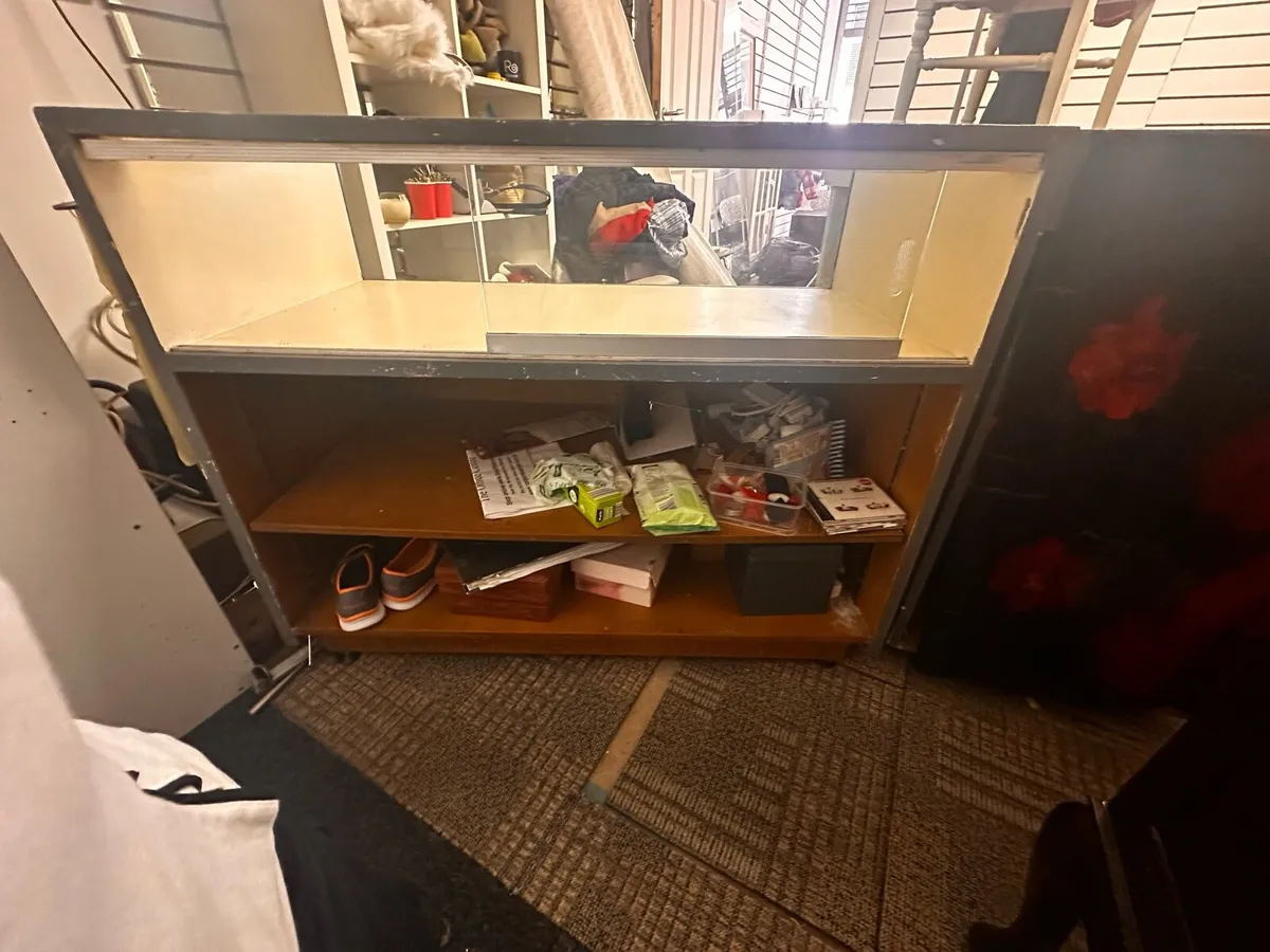 Shop counter - Image 2