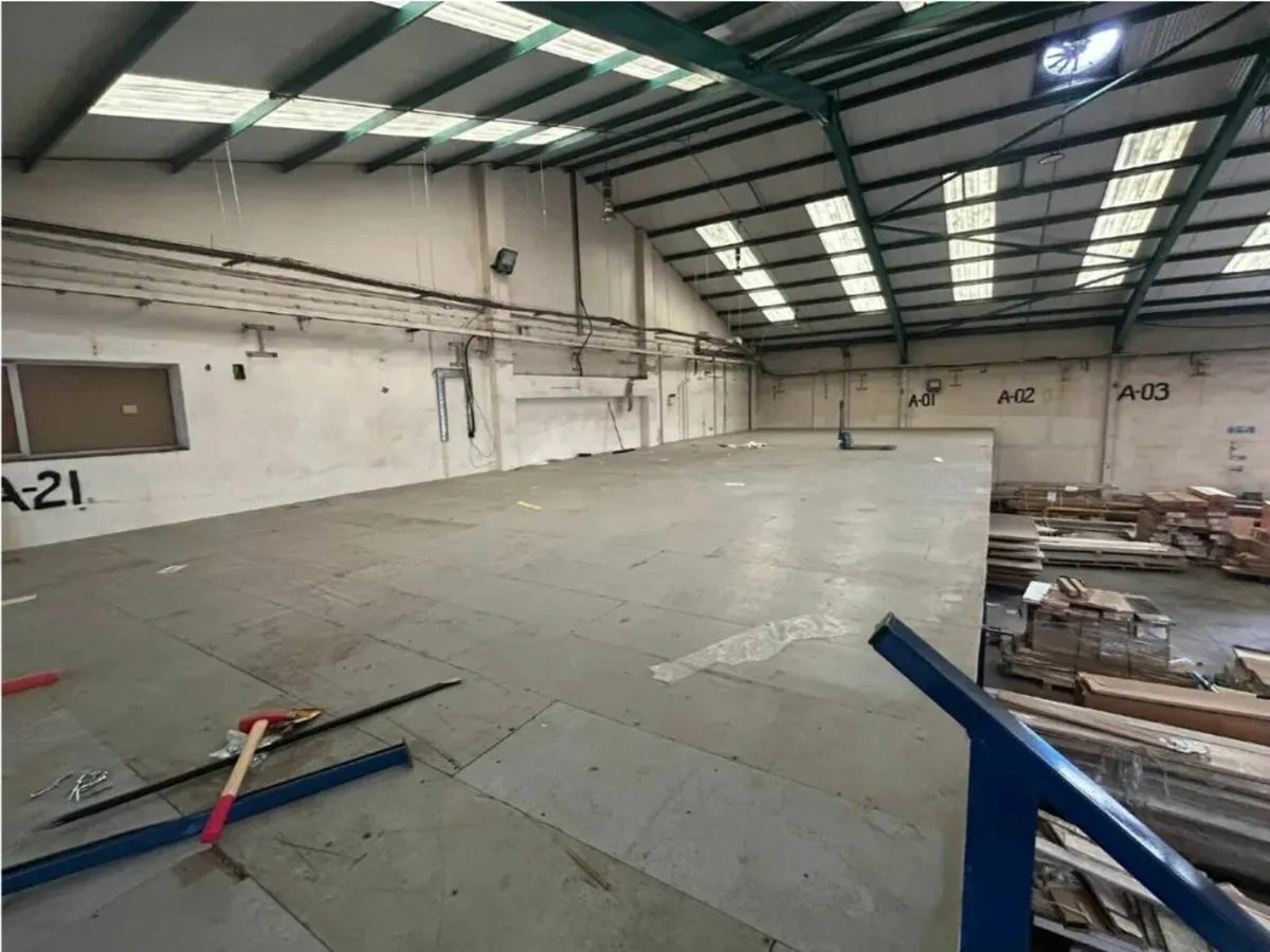 Mezzanine Floor - Image 4