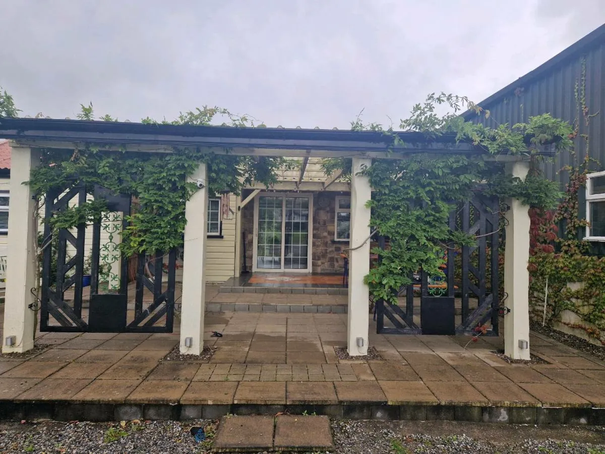 Ploughing Local Accommodation - Image 3