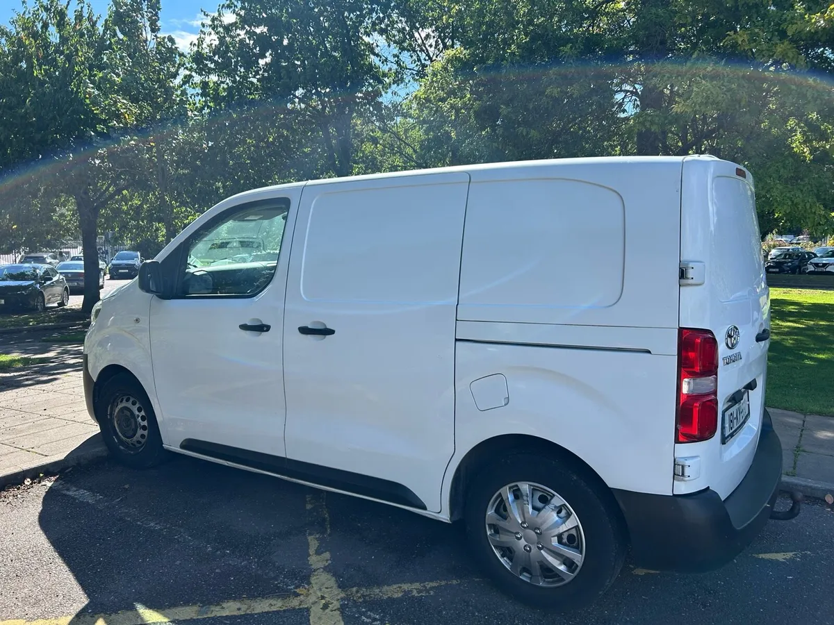 Toyota proace - Image 2