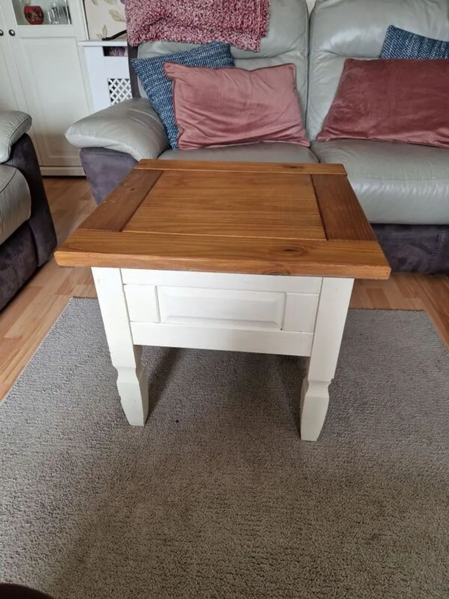Coffee table / side table - Image 2