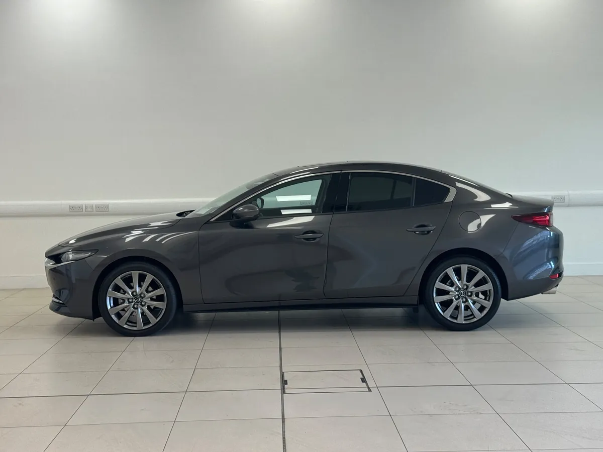Mazda Mazda3 2025 - Image 4