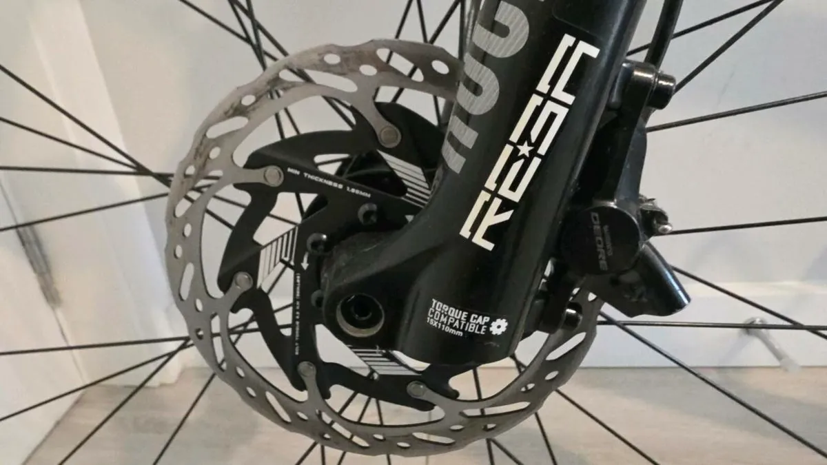 Mountain Bike carbon - Image 4