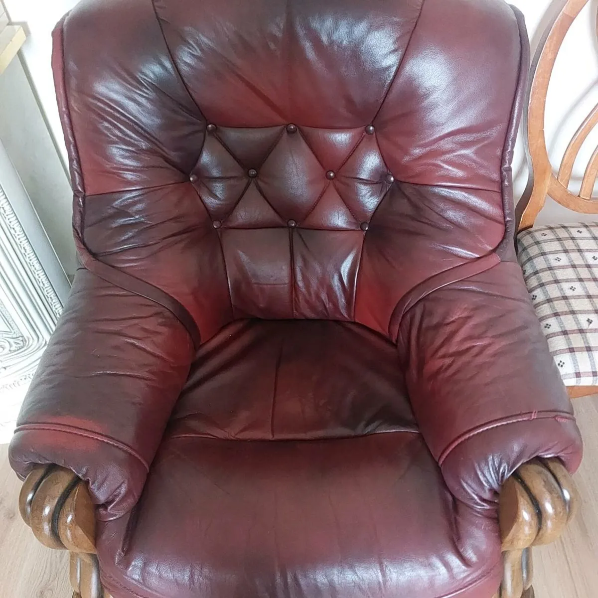 Couch - Image 2