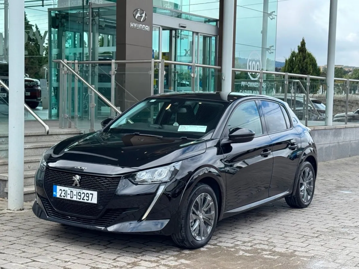 Peugeot 208 Electric 136bhp (50 Kwh) Allure Pack - Image 3