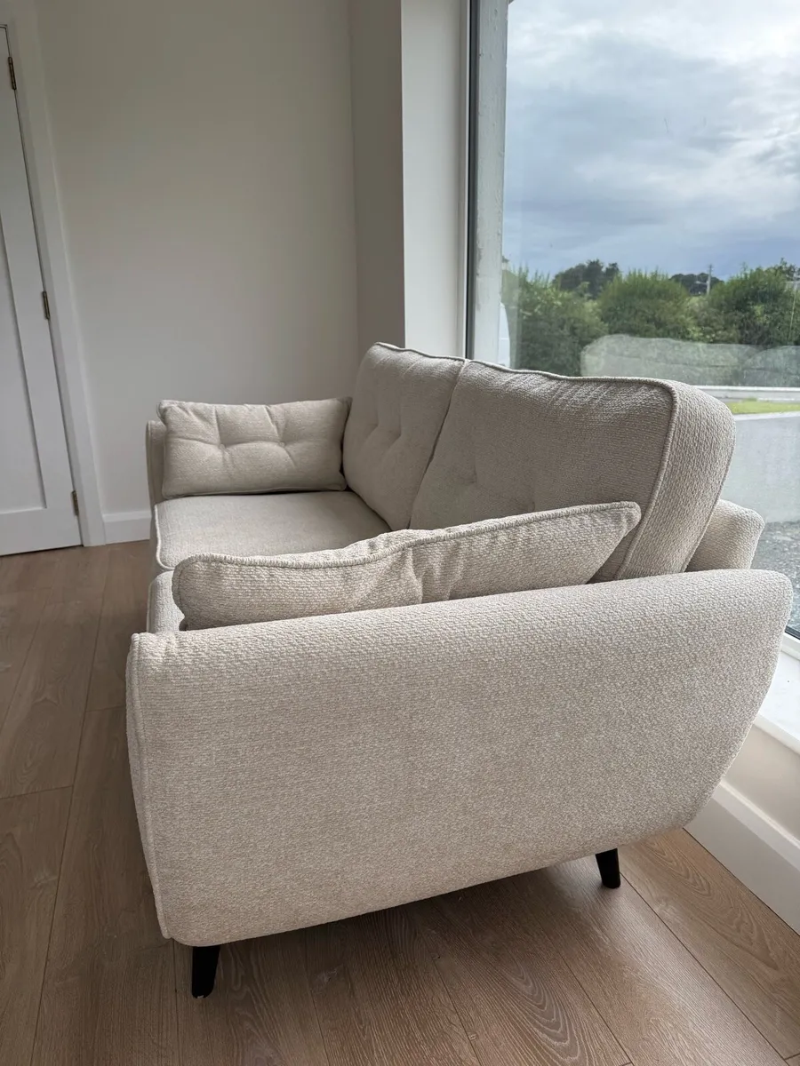 DFS French Connection 3 Seater *Brand New* - Image 4