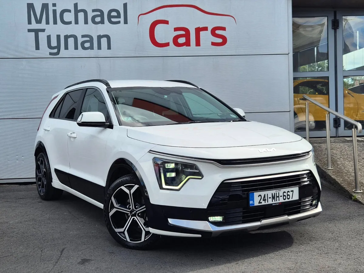 2024 Kia Niro HEV, 1/2 Leather, Camera, CarPlay - Image 1